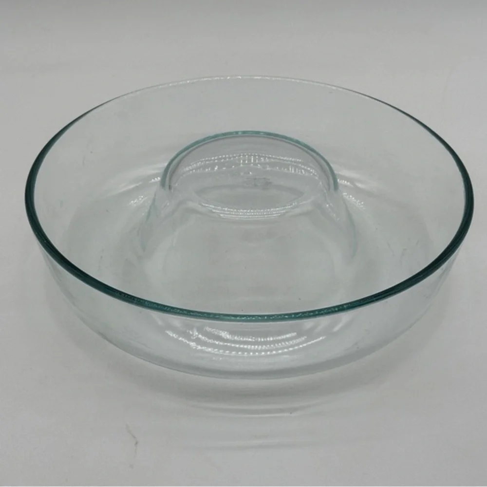 Vintage PYREX‎ Glass Bundt Cake Pan 10